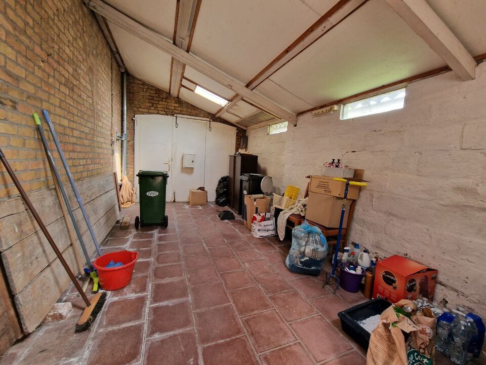 BEVEREN AD IJZER - Te renoveren HOB voorzien van 3 slaapkamers, garage en zonnige tuin met bijgebouwen op een perceel van 372m².  foto 21