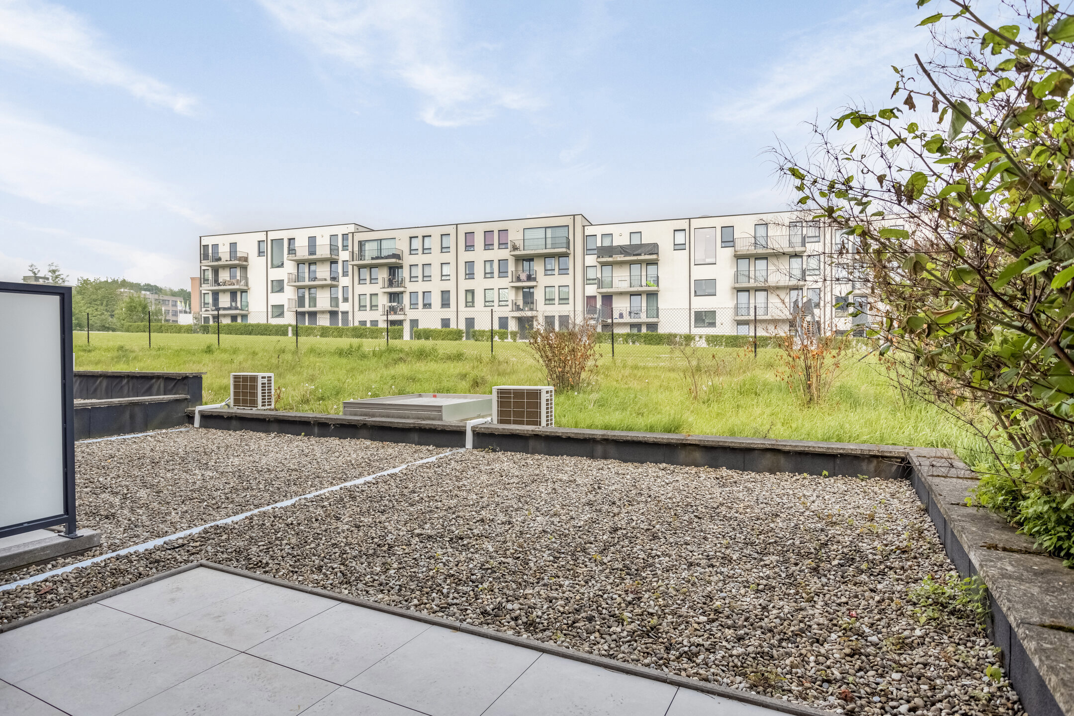 Gelijkvloers nieuwbouwappartement met tuin foto 11