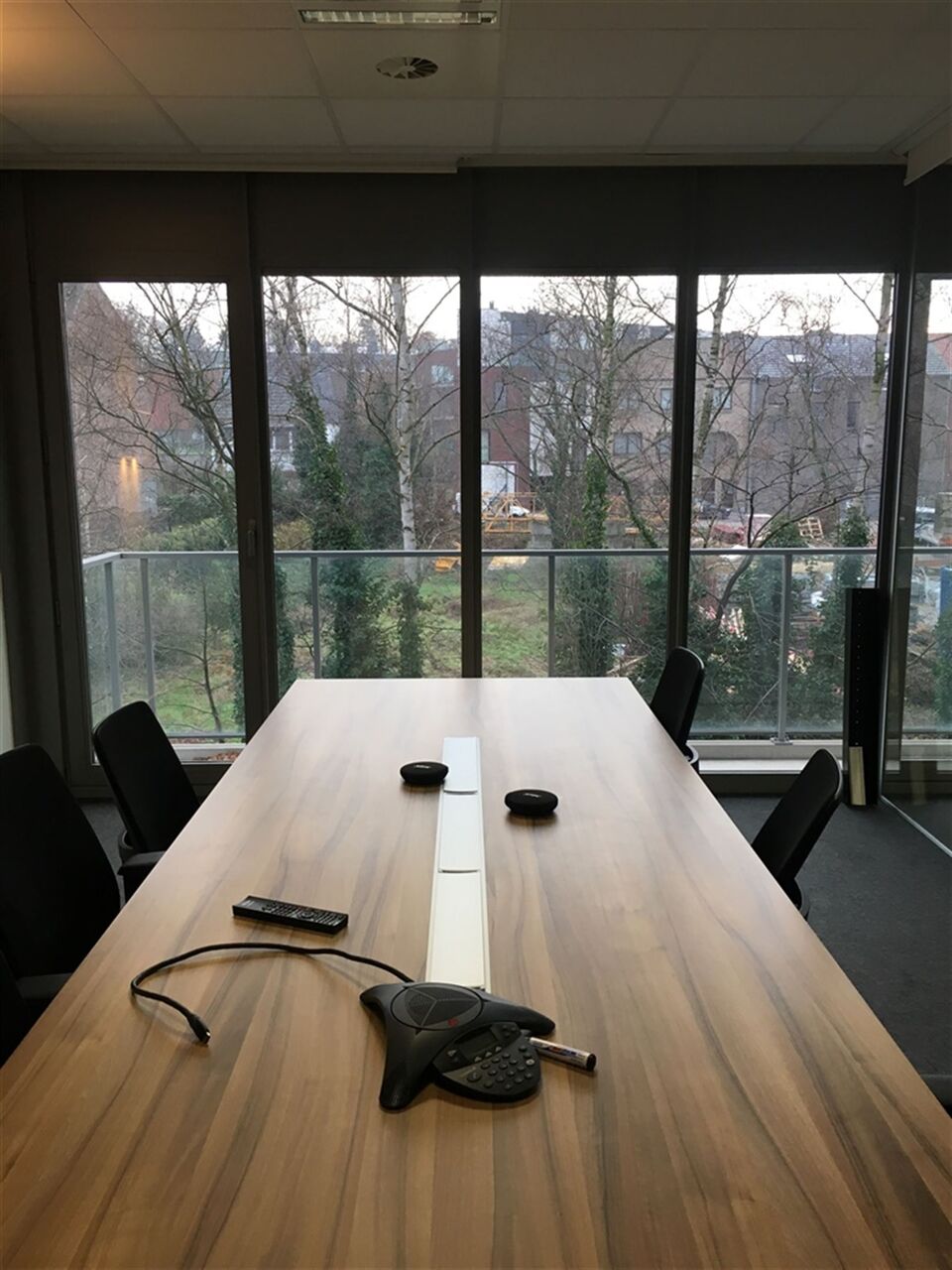 Instapklaar kantoor (500 m²) te huur in Genk foto 7