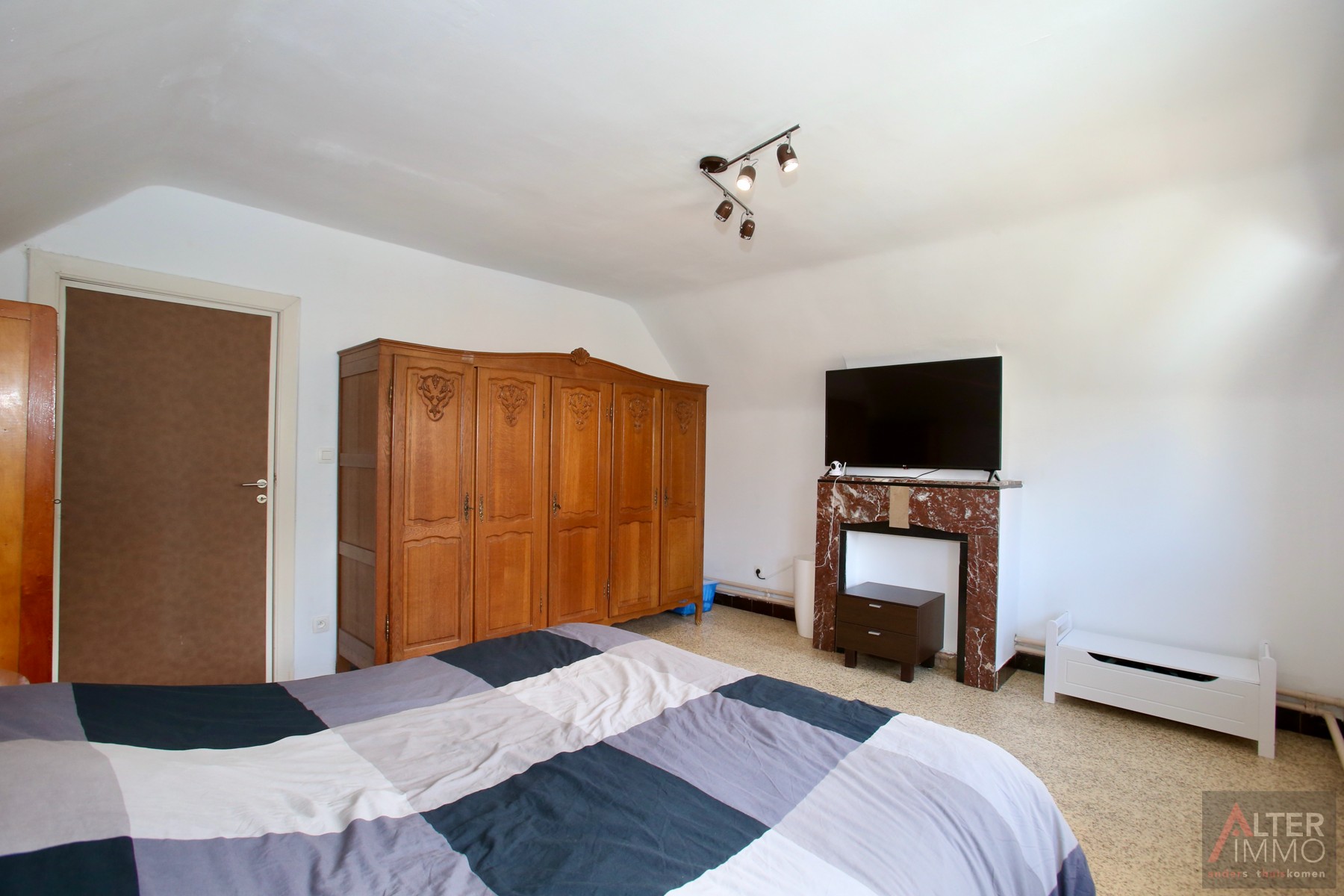 Gunstig gelegen, vrijstaande eengezinswoning met 2 slaapkamers op een perceel van 4a 03ca vlakbij het centrum van Beerse! foto 18