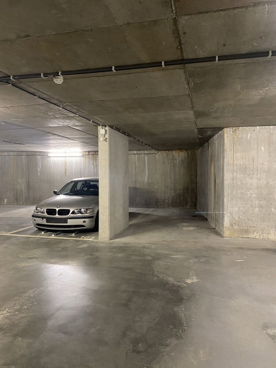 Autostaanplaats in recente ondergrondse garage te koop foto 6