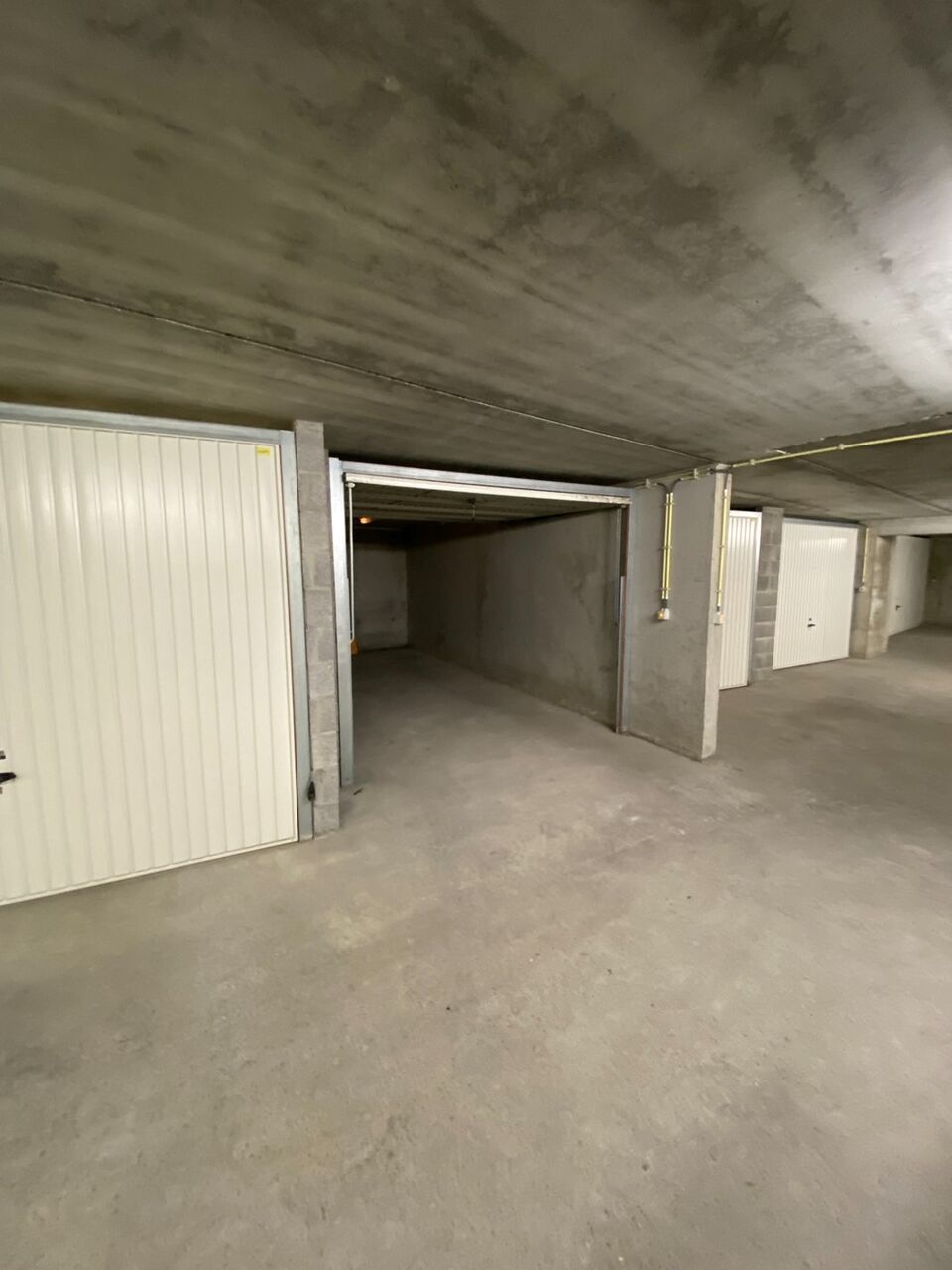 Vlot toegankelijke garagebox op niveau -2 in de residentie Seabird te Duinbergen.  foto 5