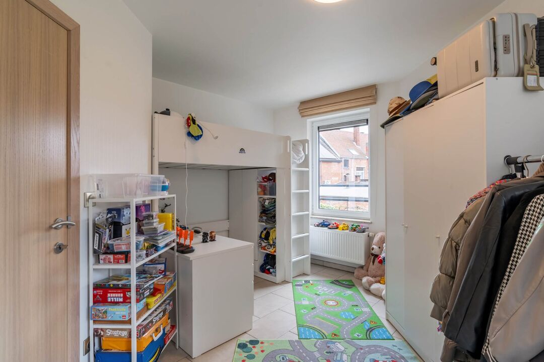 Ruim en zeer verzorgd appartement met 2 slaapkamers, terras en garage op vlakbij de kleine ring van Hasselt foto 29