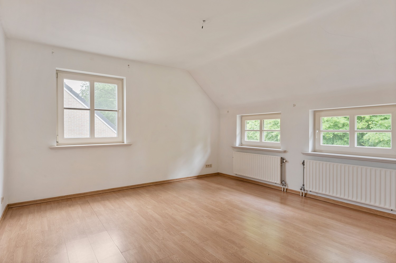 Instapklare pastorijwoning met 3 slaapkamers foto 29