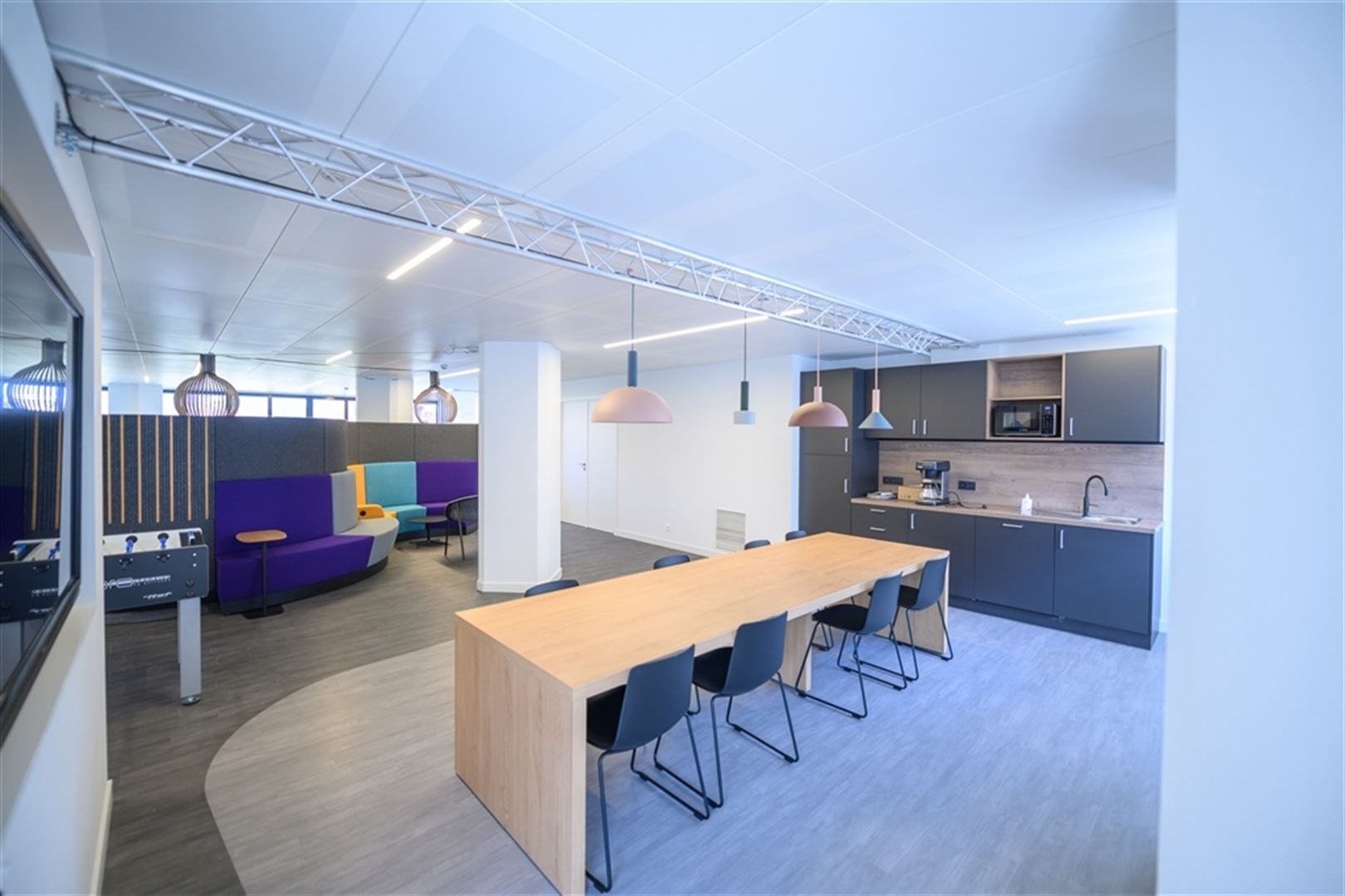 Volledig rerenoveerde kantoren te huur vanaf 150 m² foto 10