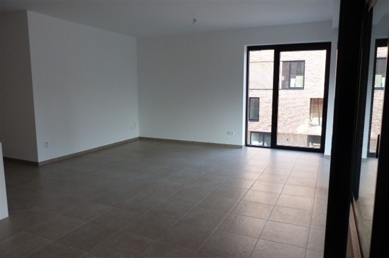 Luxe nieuwbouw-appartement met 2 slaapkamers  in centrum van Sint-Truiden. foto 7