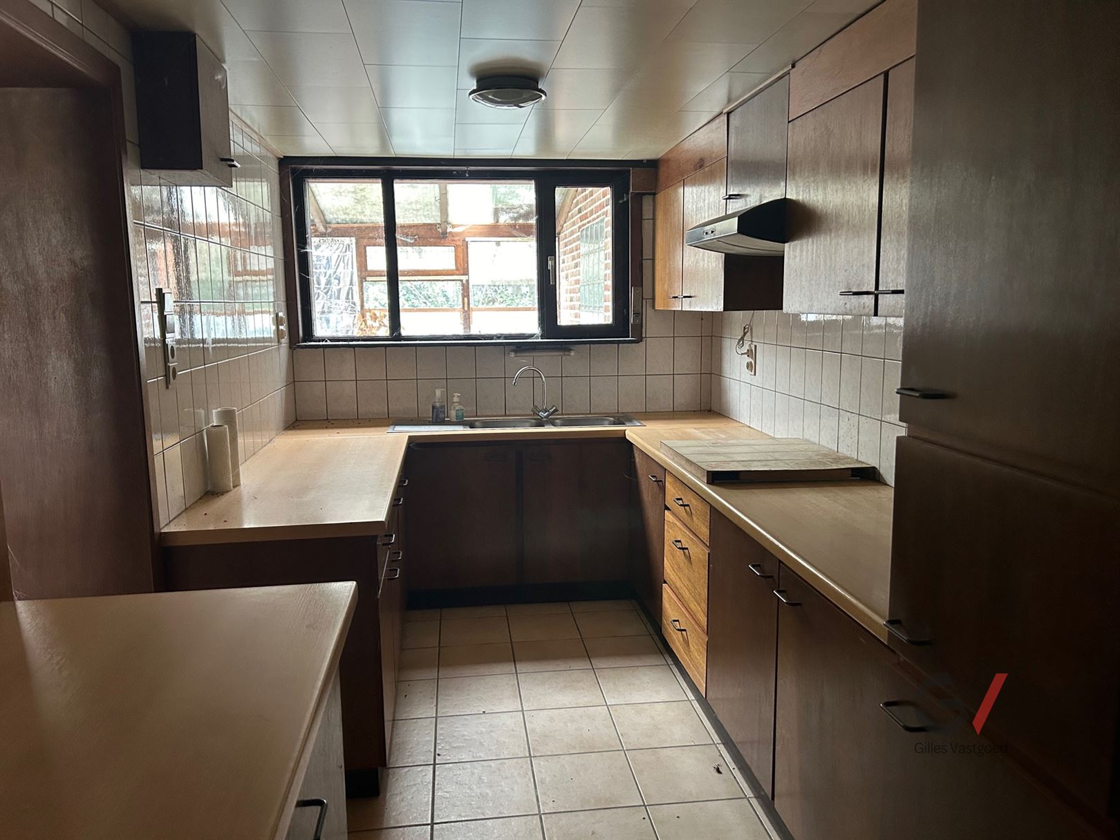 Te renoveren woning te koop foto 13