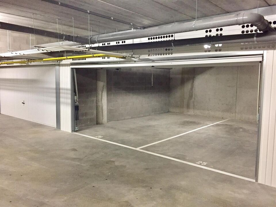 Dubbele garage te koop! foto 3