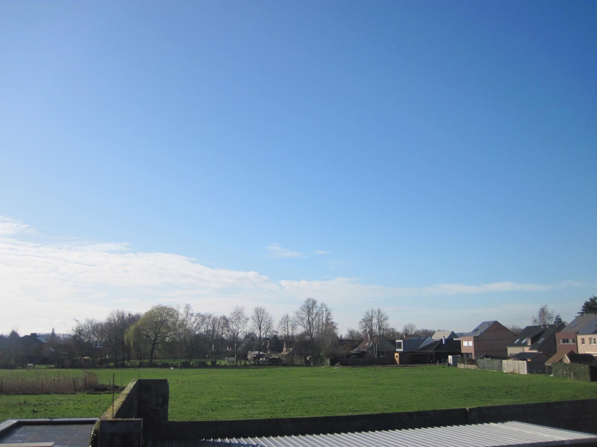 Ruim 2-slp-appartement met groot zonneterras. Geen vaste kosten ! foto 9