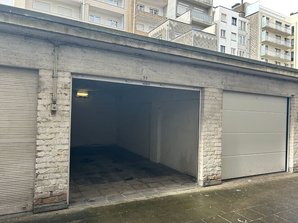 Garagebox vlakbij Zeedijk foto 4