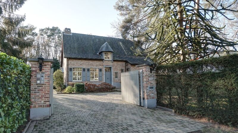 Stijlvolle luxe villa 240m² in cottage stijl + 60m² bijgebouw-garages op 20 are foto 29