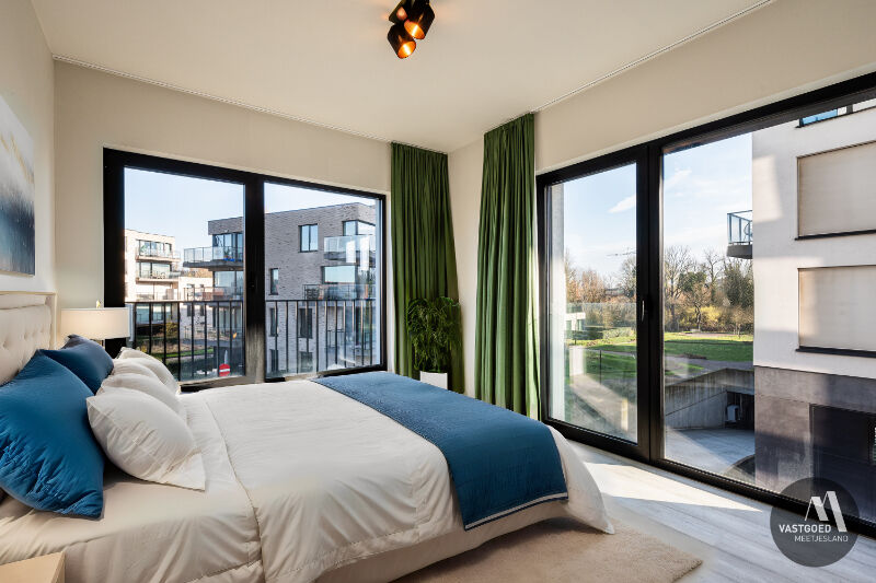 Recent appartement 107m² te Gent met zicht op water foto 13