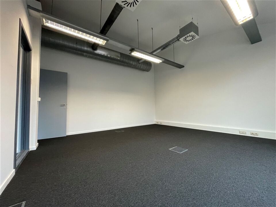 Instapklare kantoorruimte te huur in Antwerpen Noord foto 6