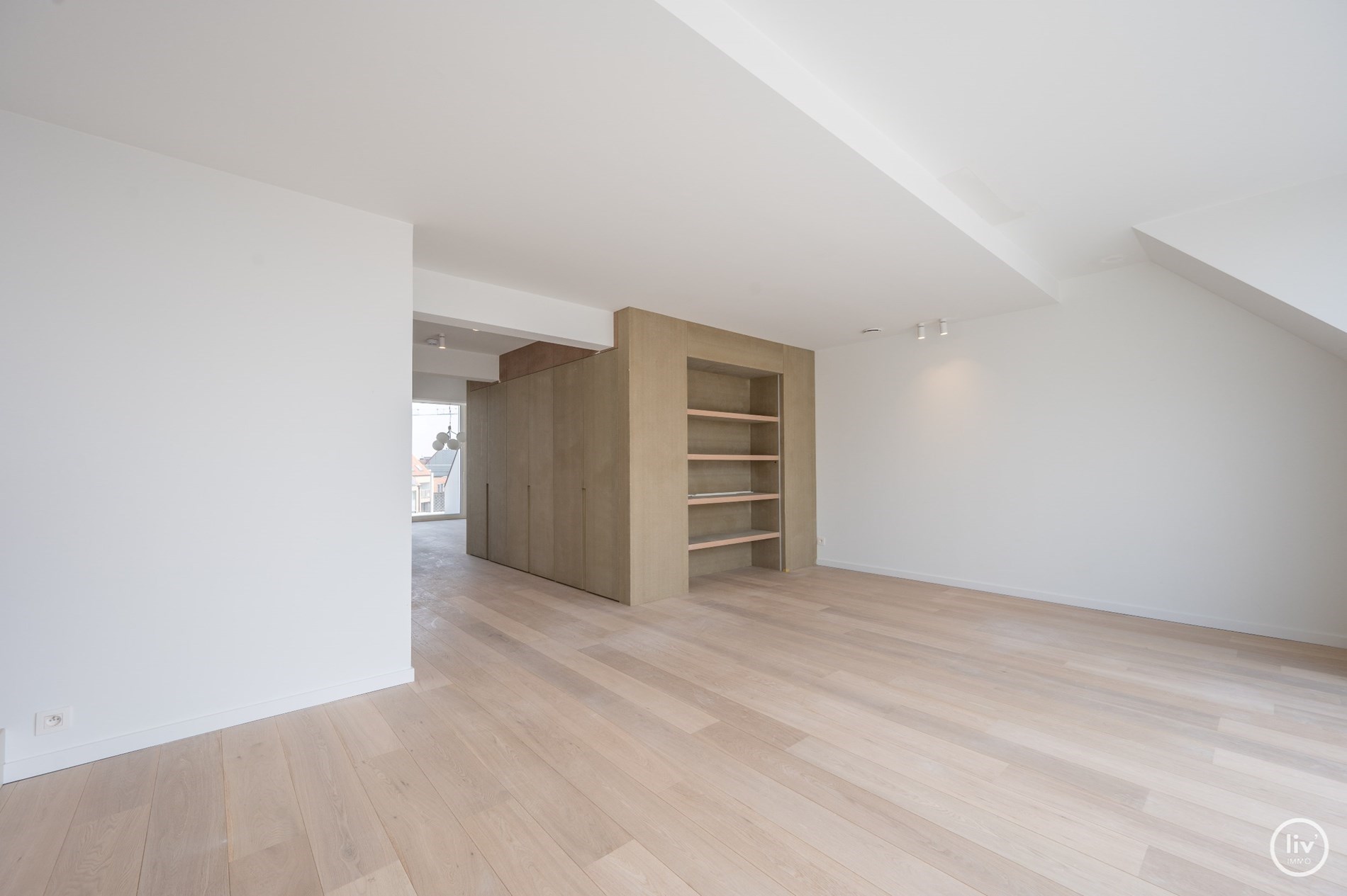 Prachtig 3-kamer(duplex)app.. in een (ver)nieuwbouw-project "Carolus"' met mooie gevelbreedte.  foto 4