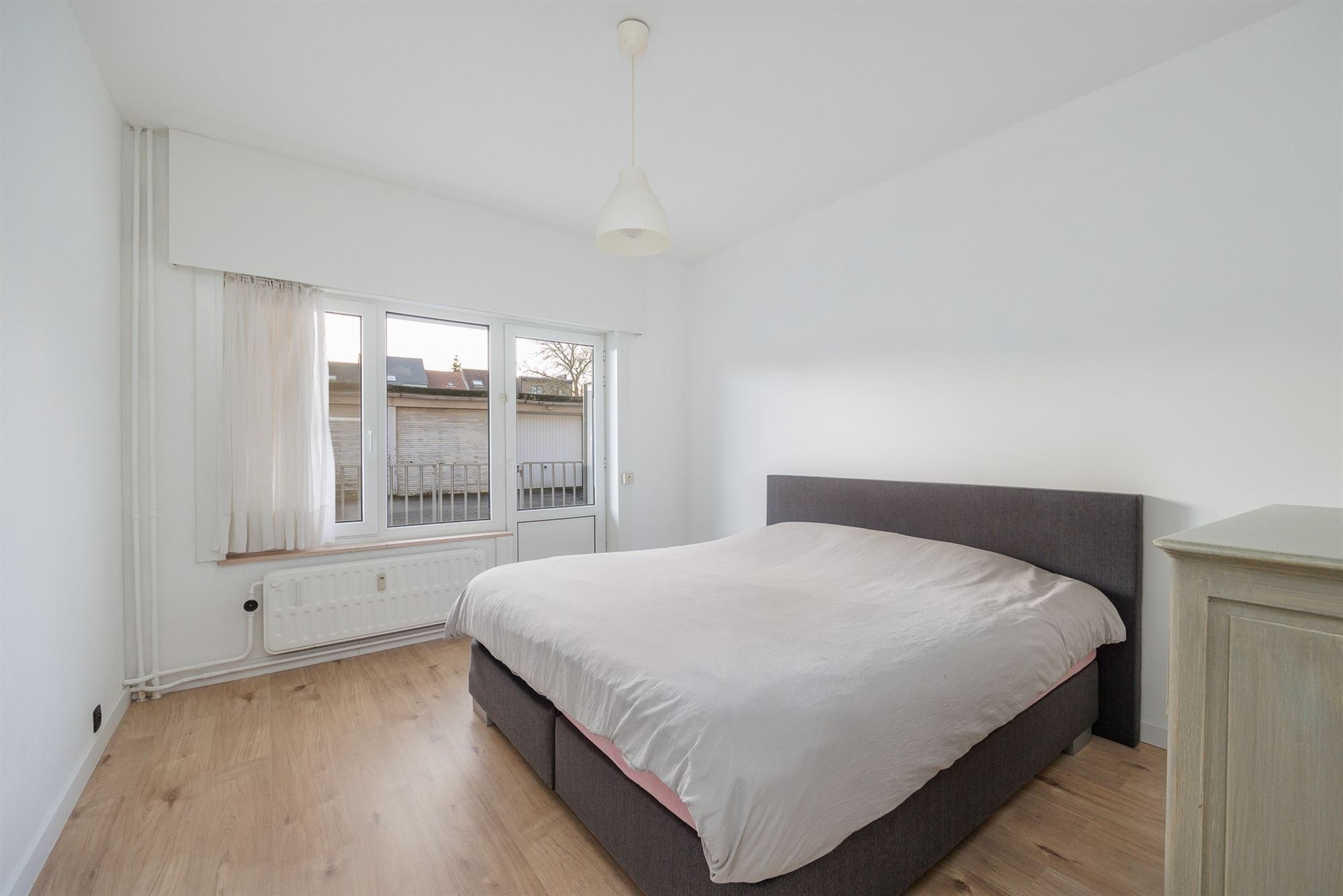 Gelijkvloers appartement met terras en 2 slpks centrum Wilrijk foto 10