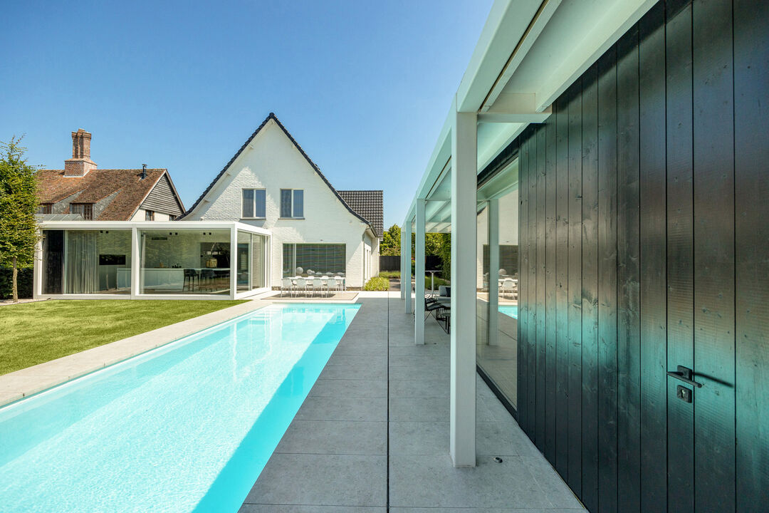 High-end gerenoveerde villa met 4 slaapkamers, zwembad en poolhouse. Centrum Hoogstraten. foto 39