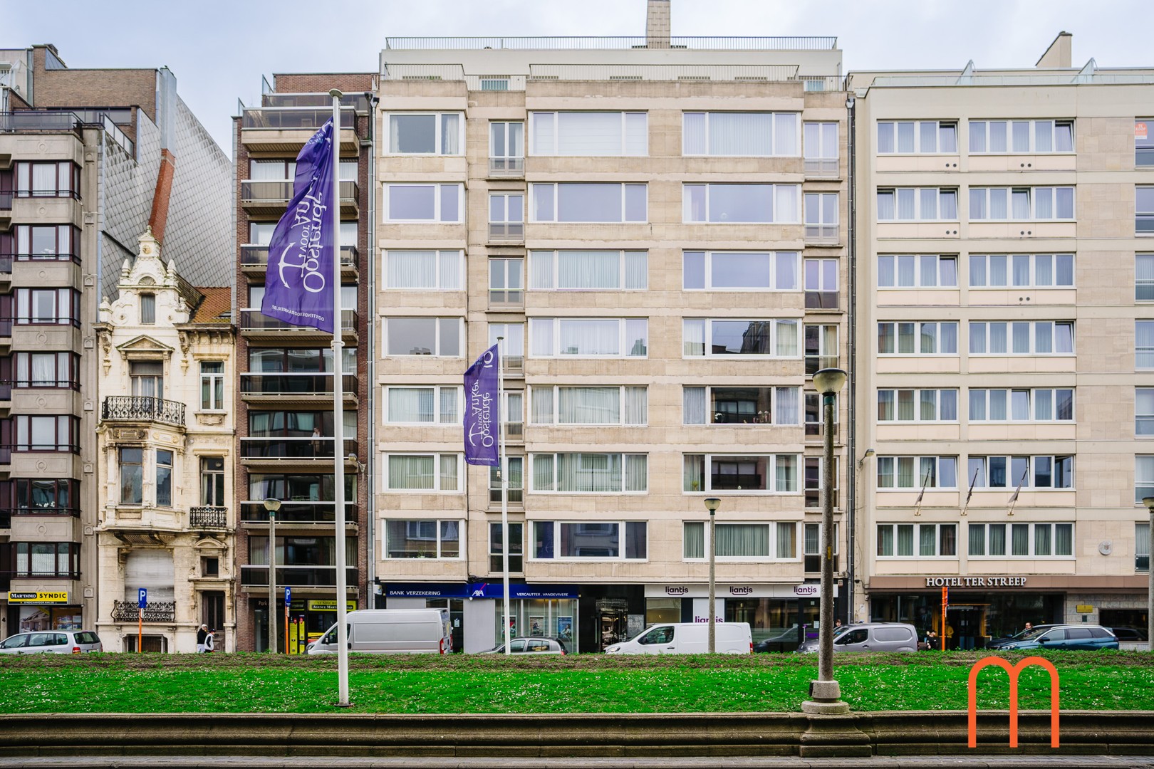Te renoveren appartement in het centrum van Oostende, op 100 m van zee en strand. foto 11