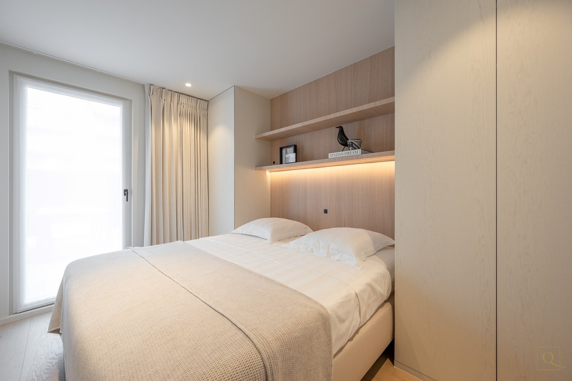 Prachtige gerenoveerd 3-kamer appartement centraal gelegen te Van Bunnenlaan met ruim terras.  foto 30