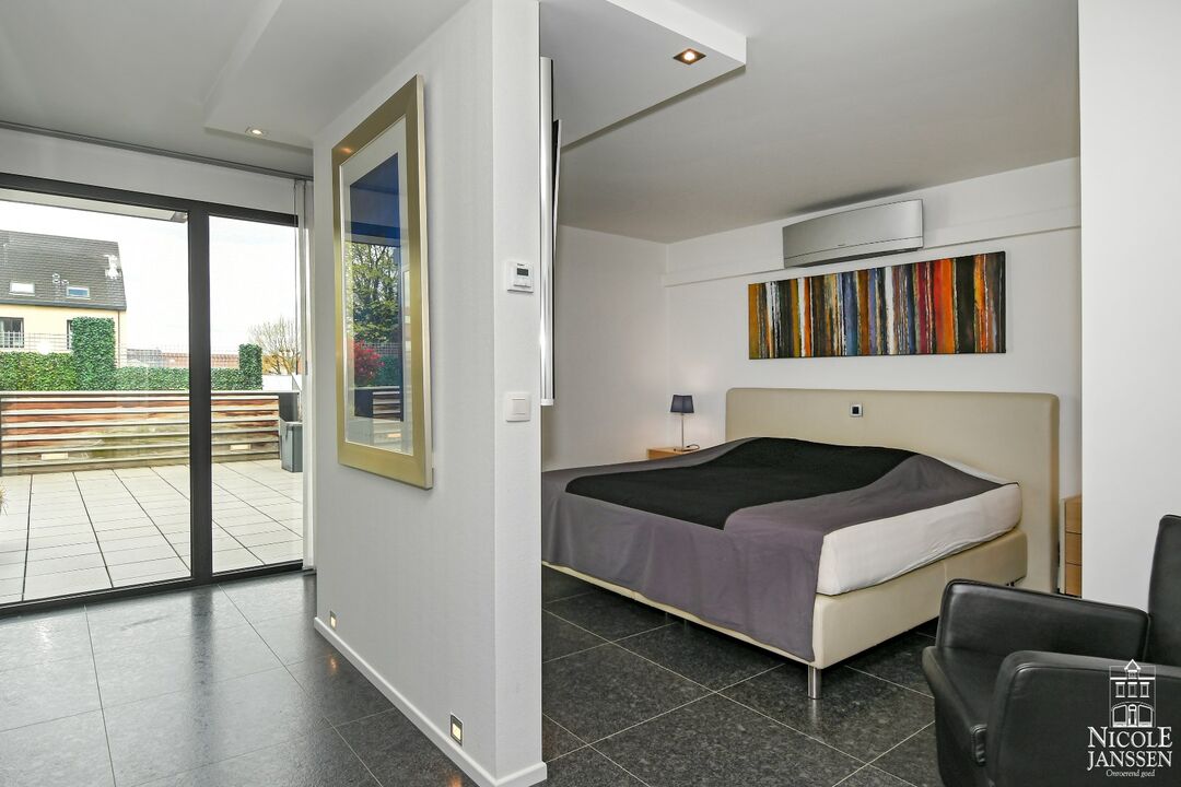 Schitterend ruim luxe-appartement van ca. 161m² met royaal terras in het centrum van Lanaken foto 13
