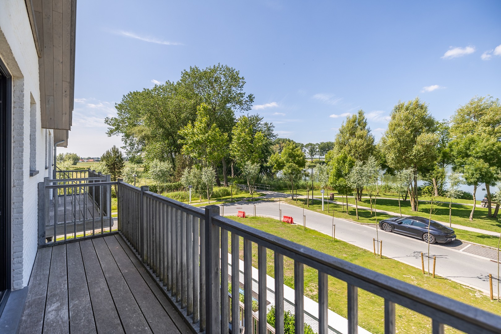 Villa met open zicht op het meer, rustig gelegen in de groene omgeving van Duinenwater. foto 13