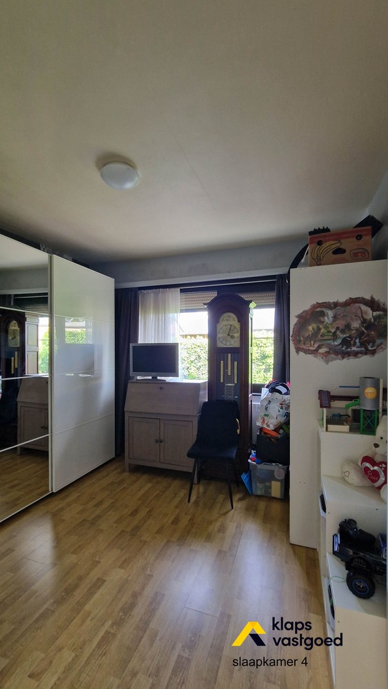 Charmante gezinswoning met 4 slaapkamers op perceel van ruim 8 are in het rustige Wijshagen foto 22