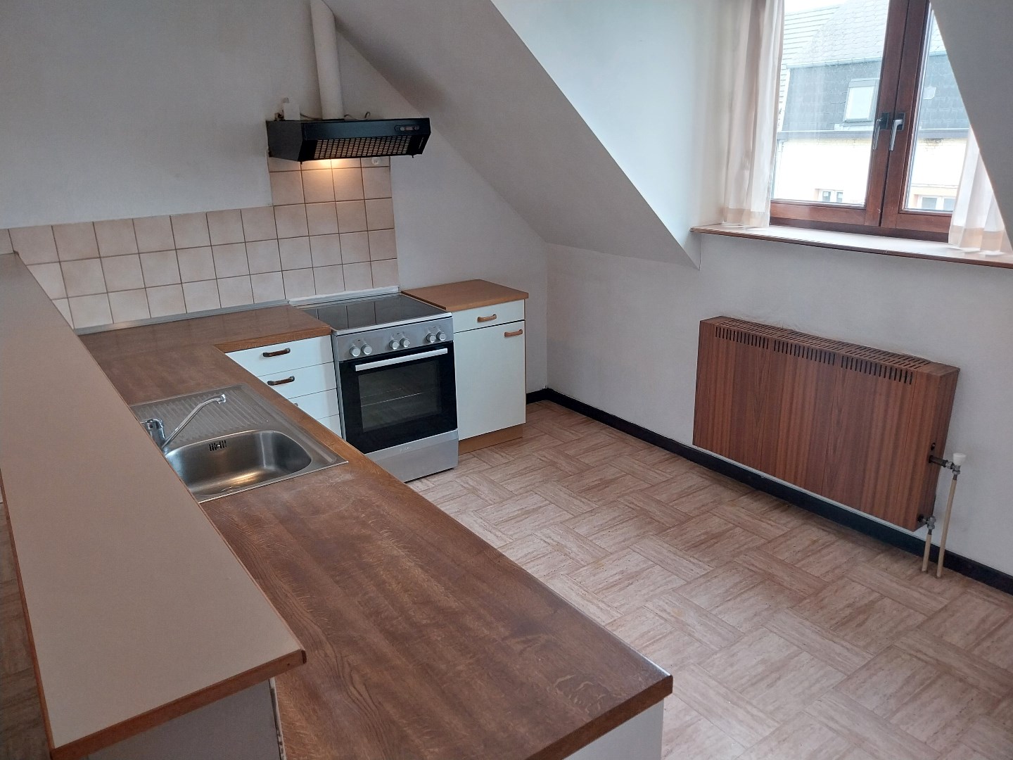 2 slaapkamer appartement te huur in het centrum van Zonhoven. foto 2