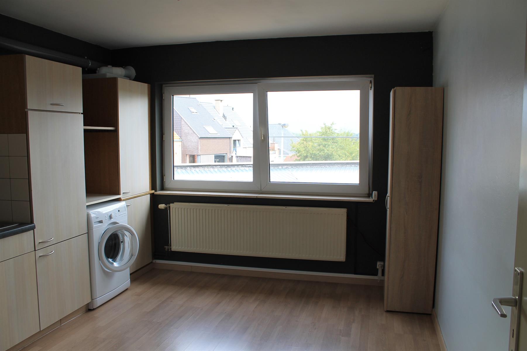 Lichtrijk 3 slaapkamer-appartement en garagebox! foto 5