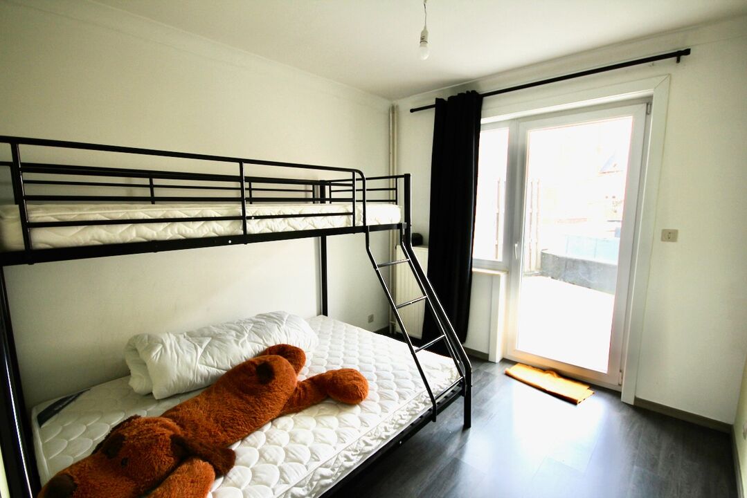 Zeer verzorgd en ruim appartement in hartje Sint-Truiden. foto 12
