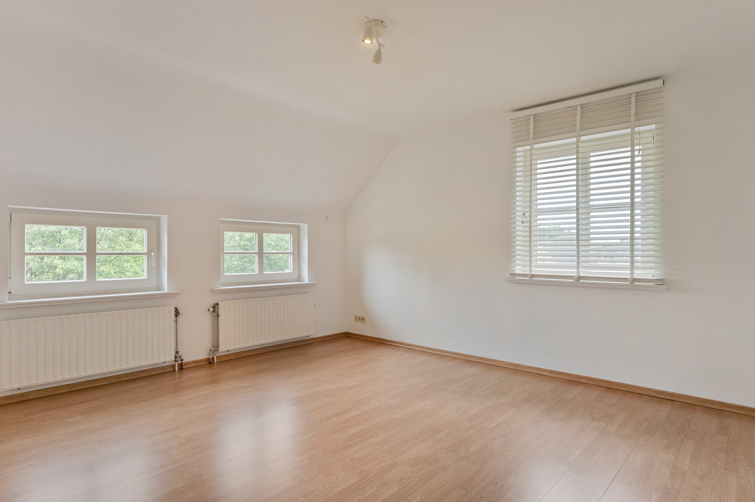 Instapklare pastorijwoning met 3 slaapkamers foto 28