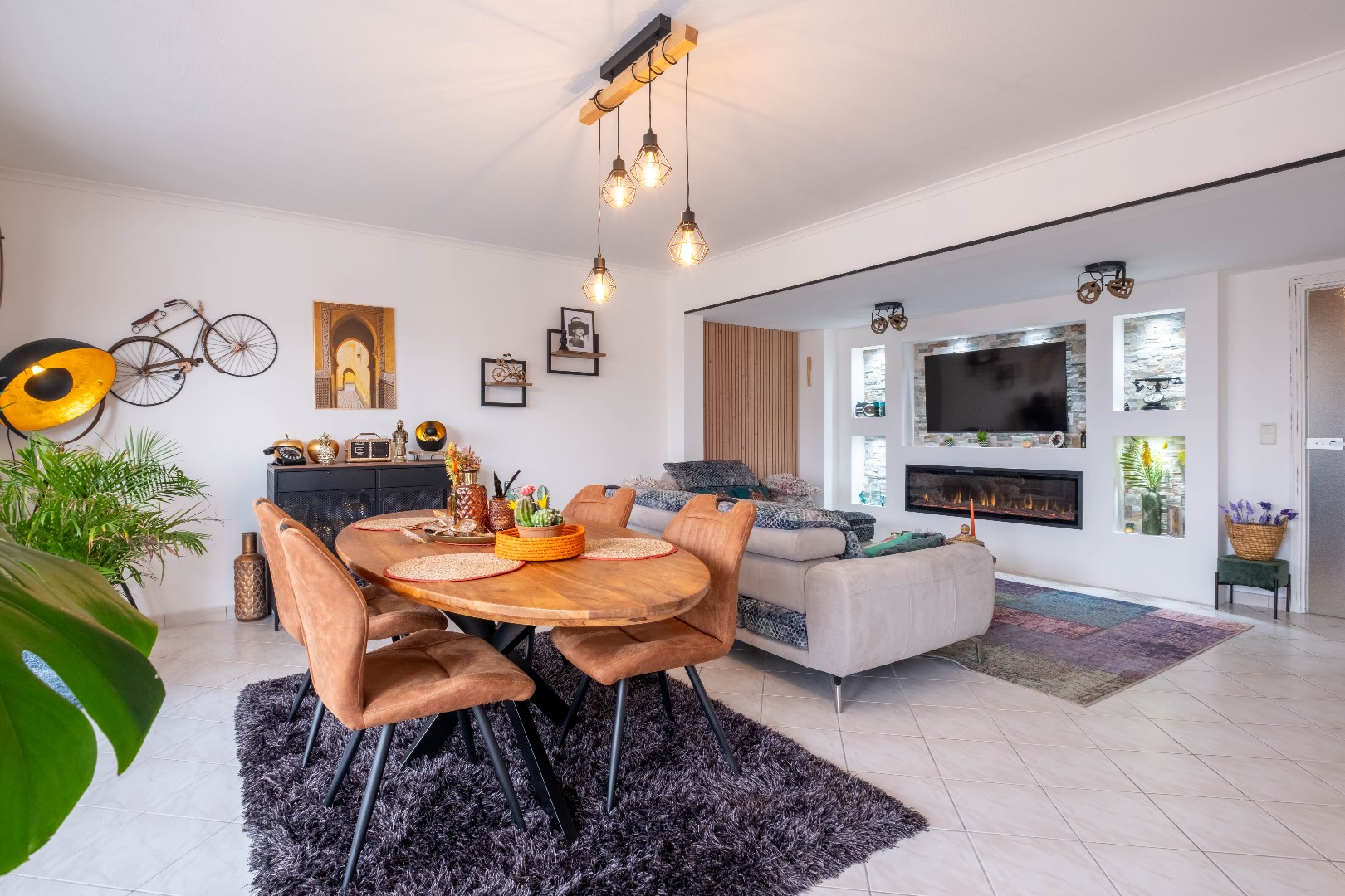 Instapklaar appartement met 3 slaapkamers, berging en optie tot garage in Roeselare-centrum foto 3