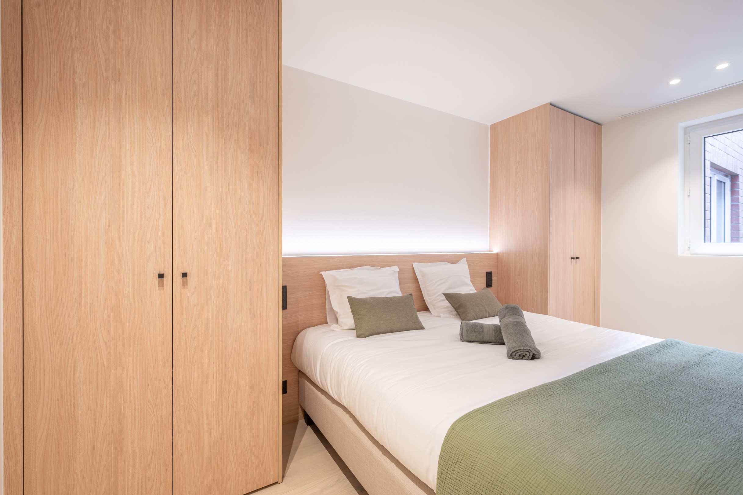 Magnifiek gerenoveerd 3 slaapkamer-appartement met gevelbreedte van bijna 8 meter gelegen vlakbij de Lippenslaan te Knokke. foto 18