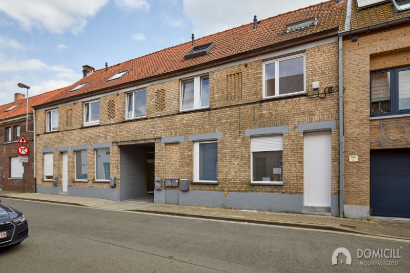 Roeselare-centrum: Recent ruim gelijkvloers appartement met 2 slaapkamers, tuin / patio en mogelijkheid aankoop van een garagebox. +/- 100m2 foto 12