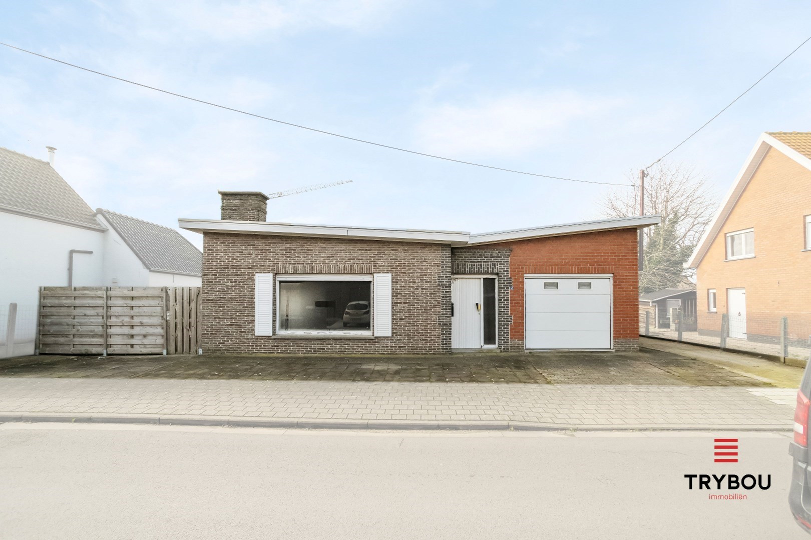 Vrijstaande woning met garage op 636 m² foto 1