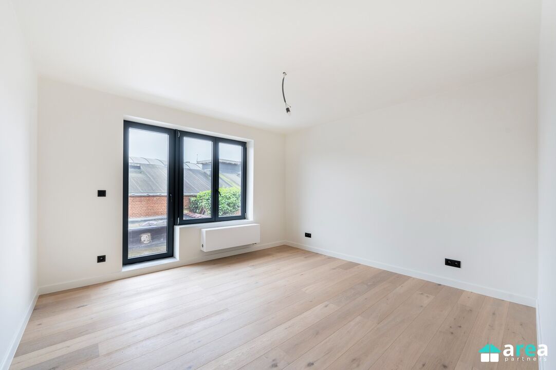 Volledig gerenoveerd energiezuinig 2-slpk-appartement foto 8