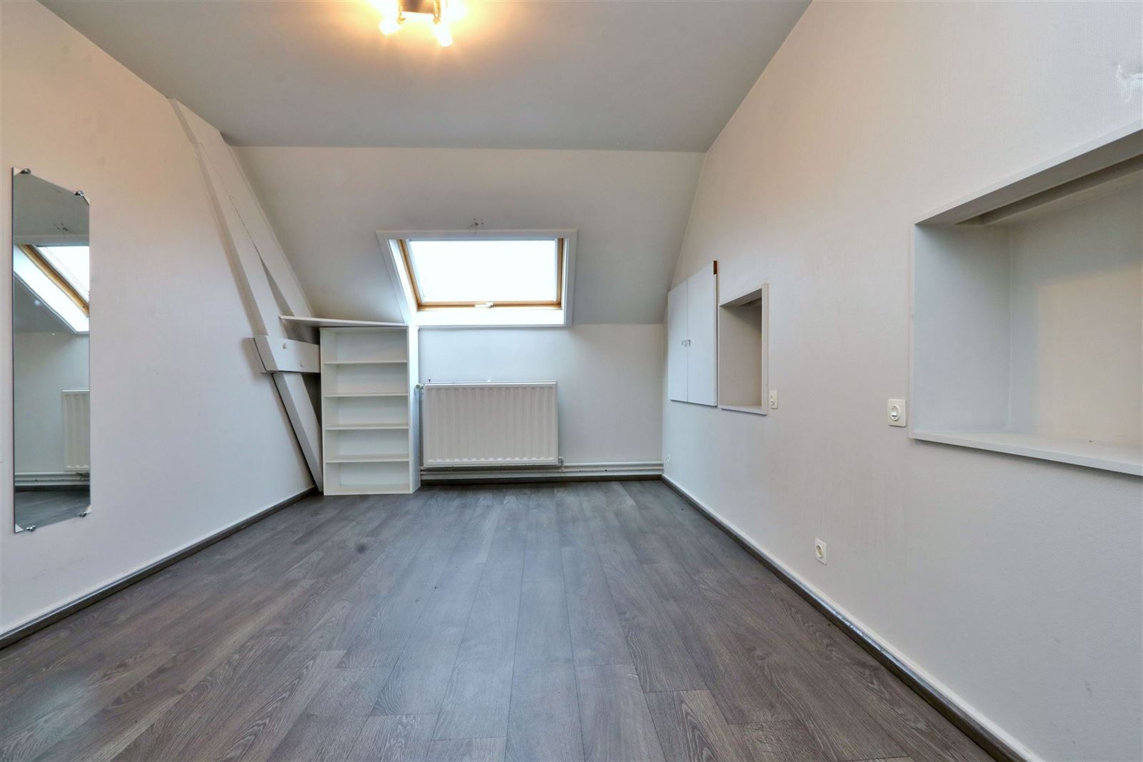 Duplex appartement (150m²) met 3 slaapkamers en terras te Centrum Beersel foto 8