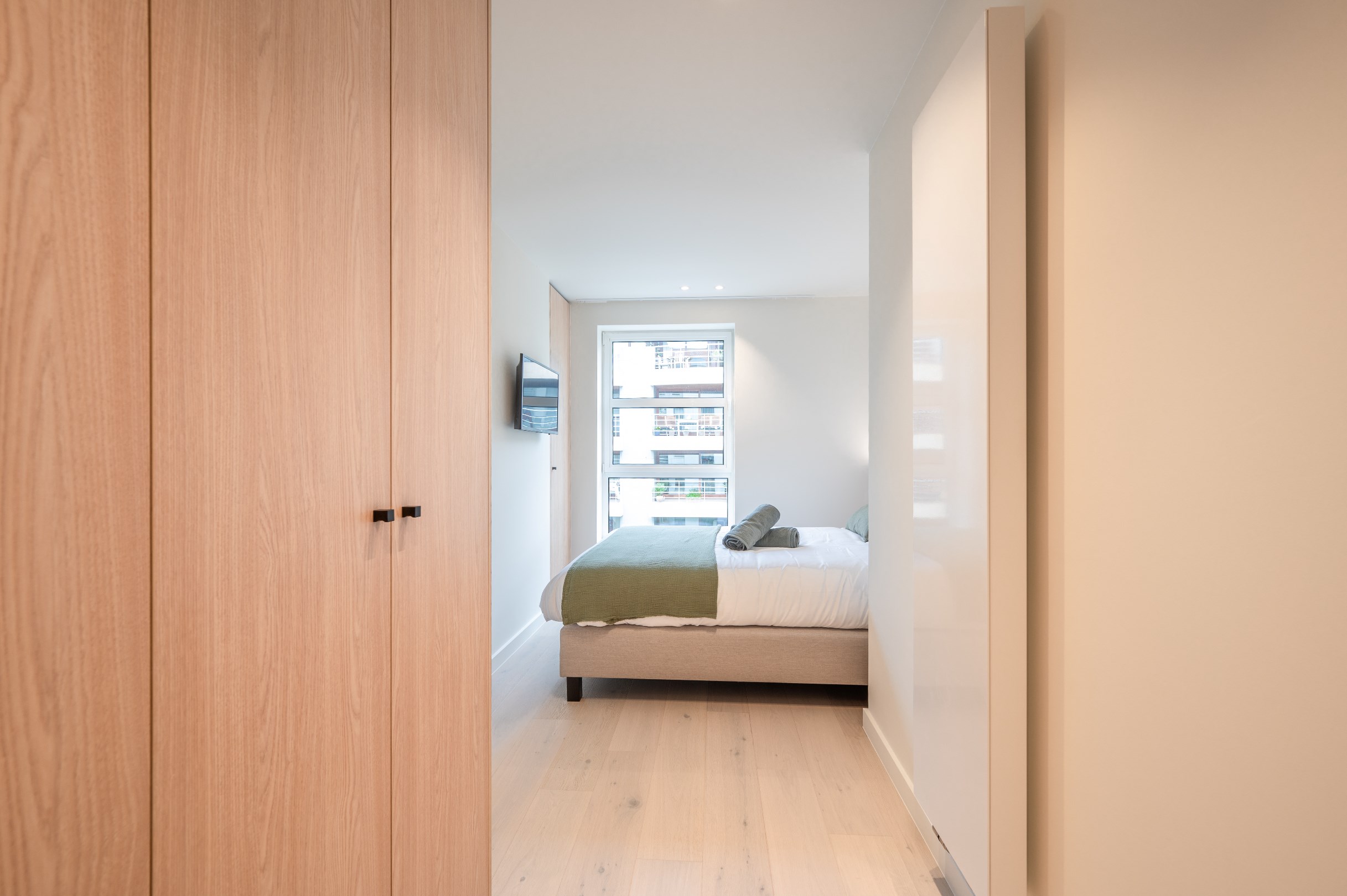 Magnifiek gerenoveerd 3 slaapkamer-appartement met gevelbreedte van bijna 8 meter gelegen vlakbij de Lippenslaan te Knokke. foto 10