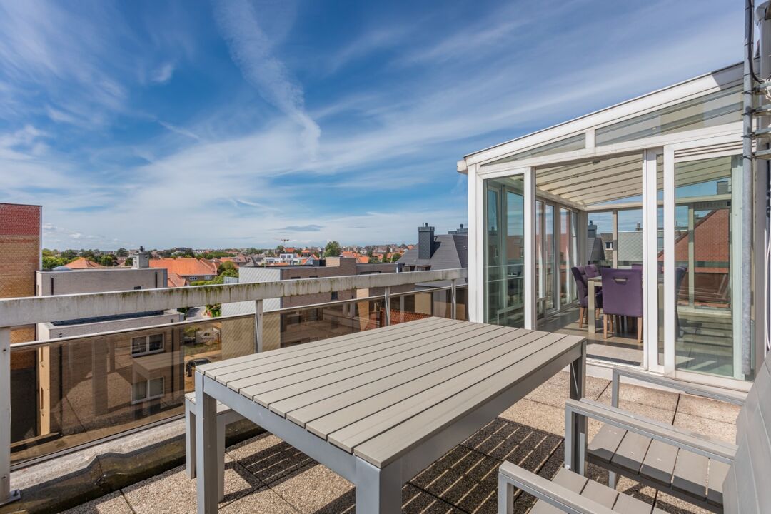 Koksijde-Zeelaan - Centraal gelegen penthouse met 2 slaapkamers en zonnige terrassen - Residentie Sunco foto 14