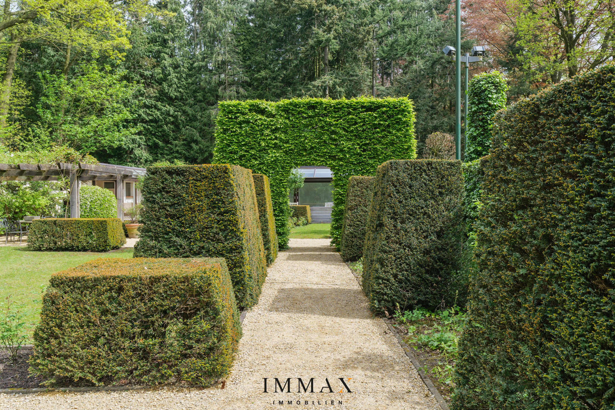 Architecturale villa met prachtige tuin en binnenzwembad | Brugge (Sint-Andries) foto 36
