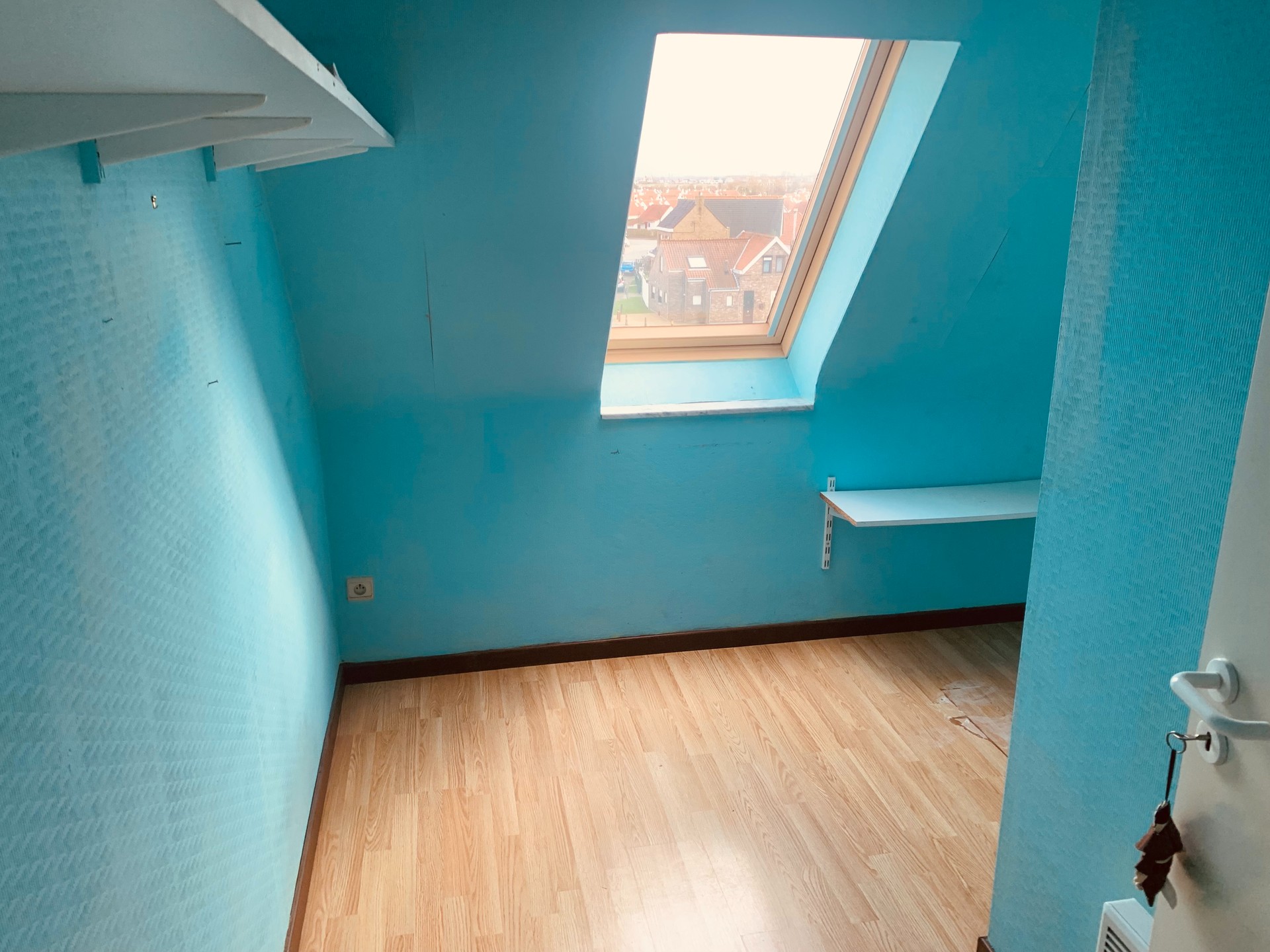 Appartement met drie slaapkamers te koop in het centrum van De Haan. foto 10
