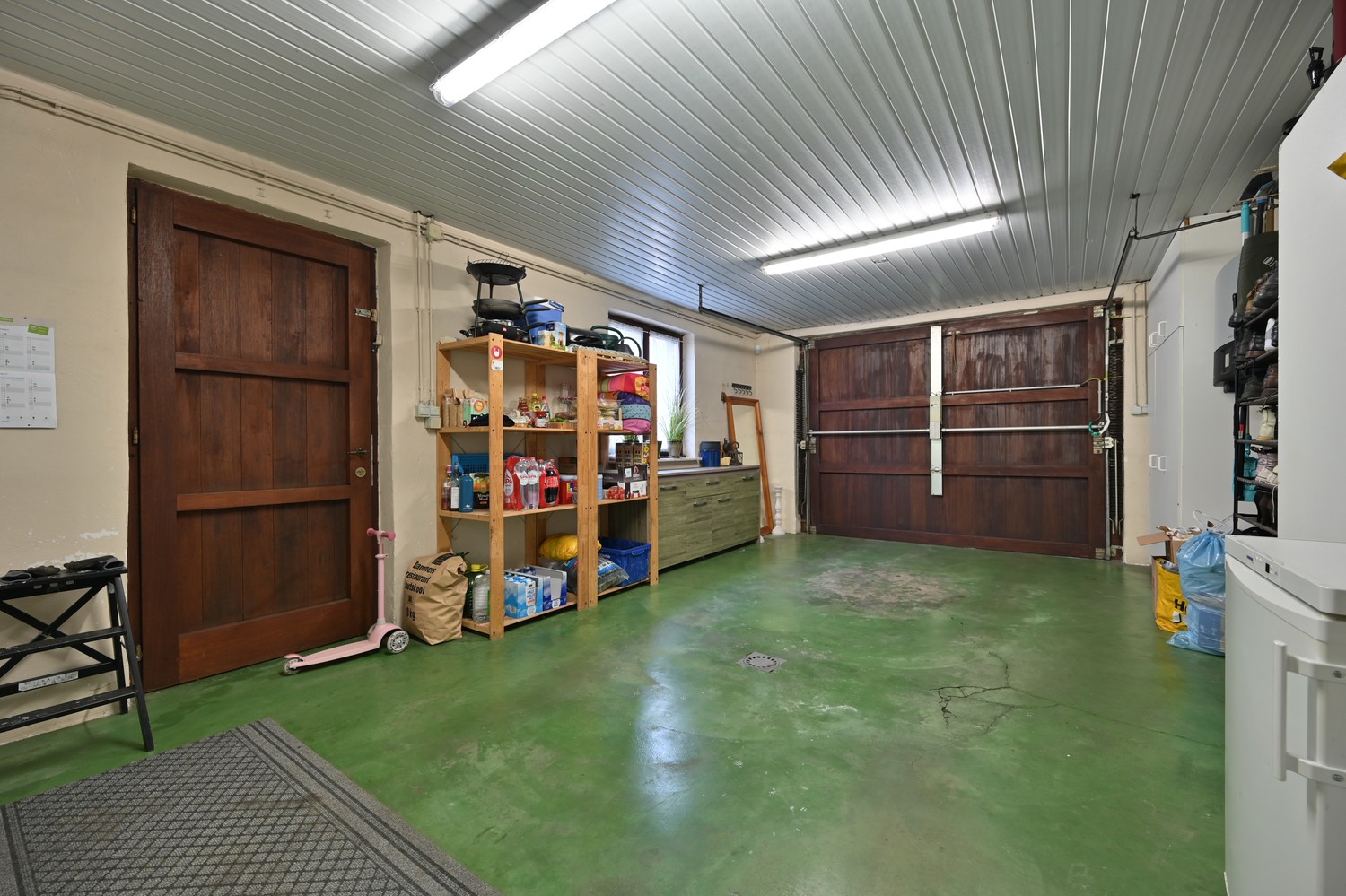 Vrijstaande woning met zonnepanelen, inpandige garage én een extra opslagplaats, gelegen in geliefde woonomgeving te Lanaken-Veldwezelt foto 17