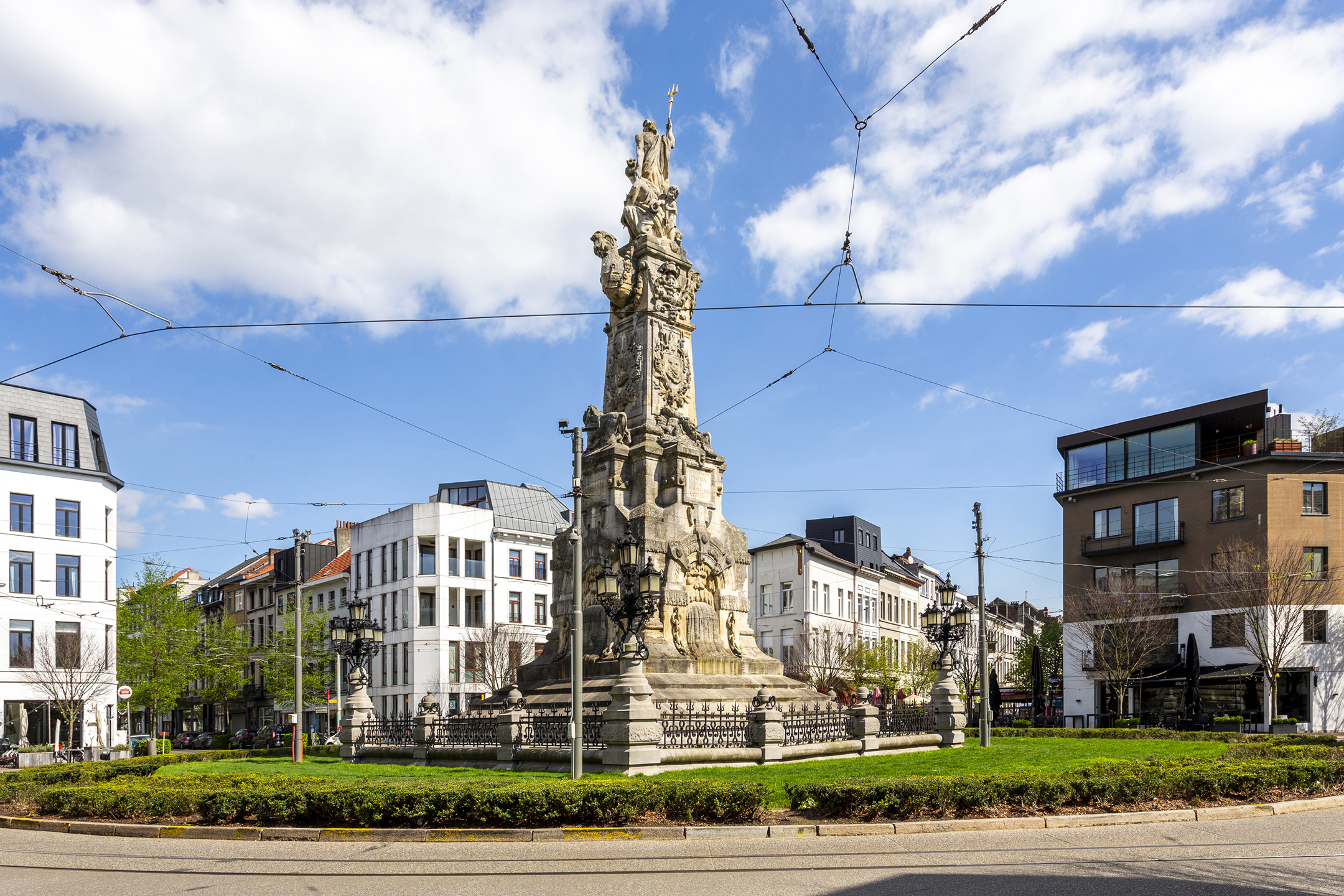 Zeer rustig gelegen woning op 't Zuid met terras en parking foto 4