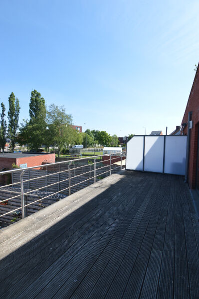 ​​​​Lichtrijk, modern 3-slaapkamerappartement met groot terras op 1e verdieping - incl garagebox te Mechelen. foto 9
