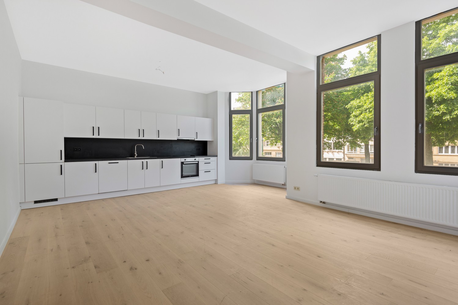 Prachtig gerenoveerd appartement met 2 slaapkamers in rustige straat te koop te Antwerpen foto 5