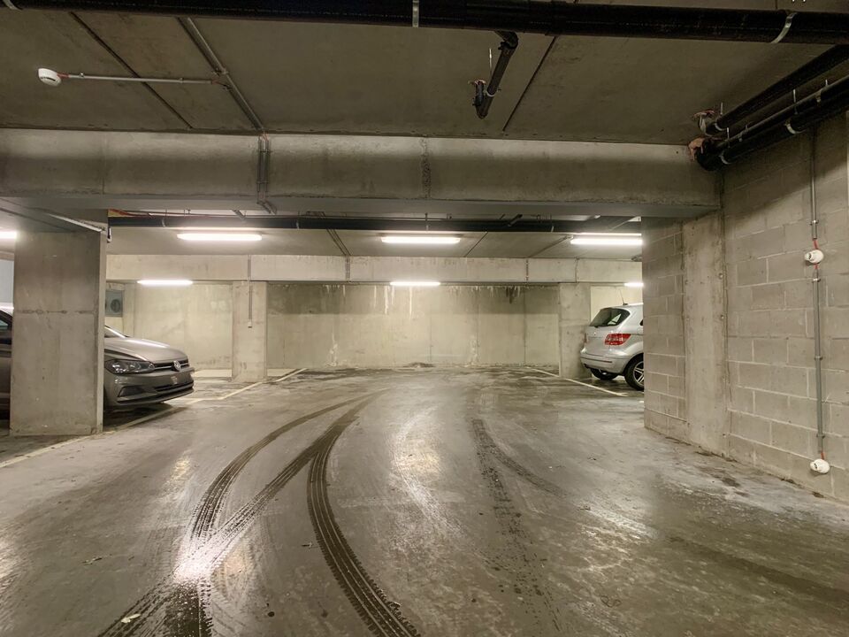 Veilige ondergrondse garageplaatsen te koop in Zwijnaarde foto 2
