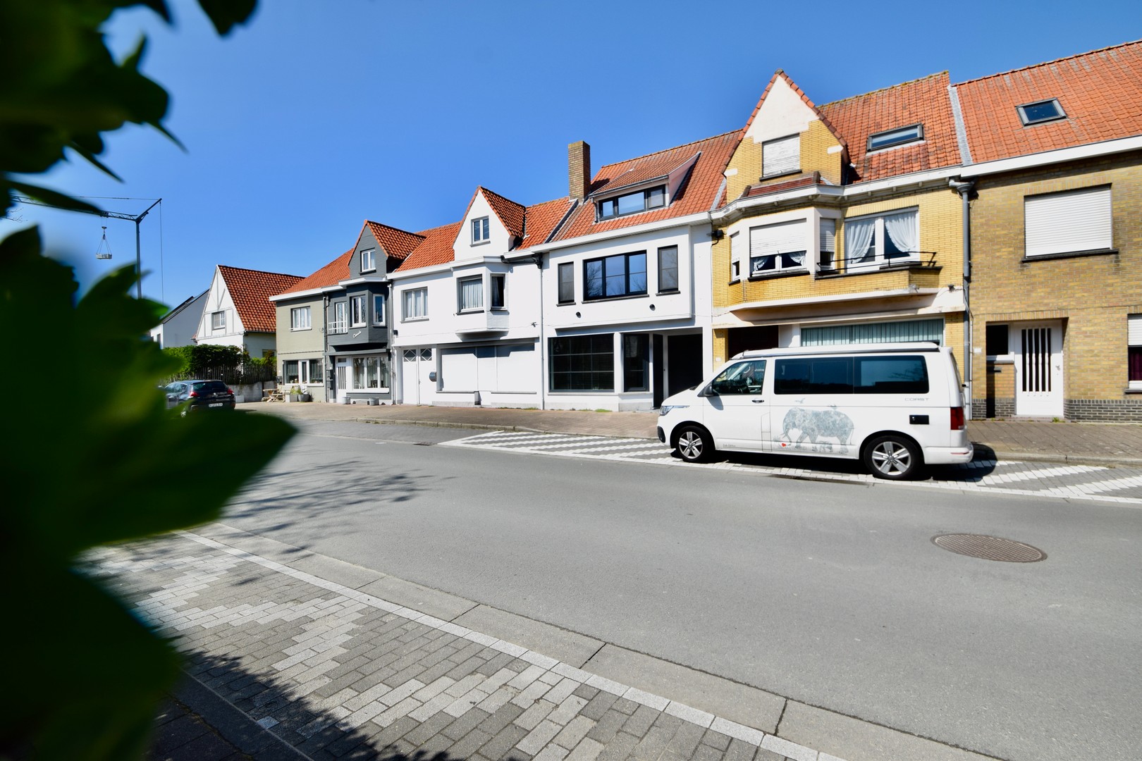 Instapklare gerenoveerde woning in Oud Knokke, dichtbij de Kalfsmolen. foto 11