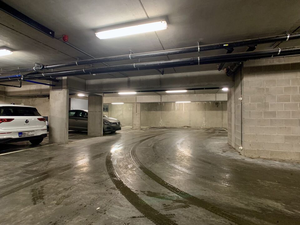 Veilige ondergrondse garageplaatsen te koop in Zwijnaarde foto 3