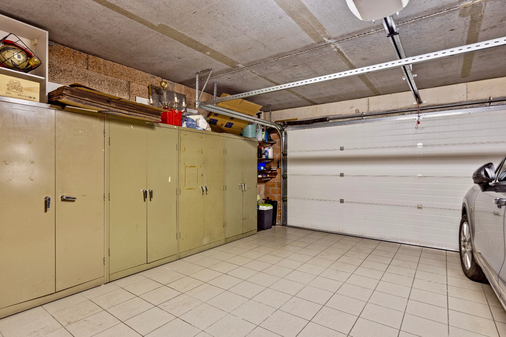 Instapklaar ruim duplex appartement van 150m² met 3 slpks, terras en garage nabij centrum Halle foto 26