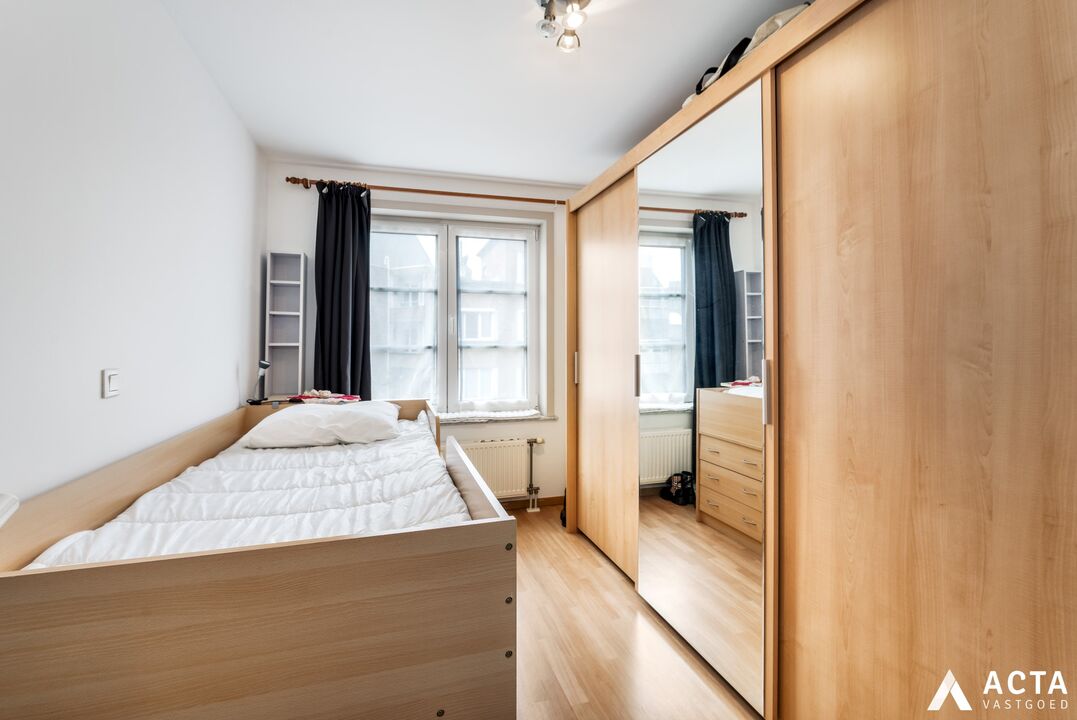 Recente Bel-étage met drie slaapkamers en garage nabij centrum van Oostende foto 13