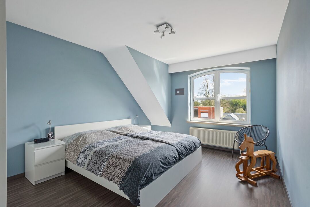 Prachtig dakappartement met twee slaapkamers en groot terras in Wijnegem! foto 11