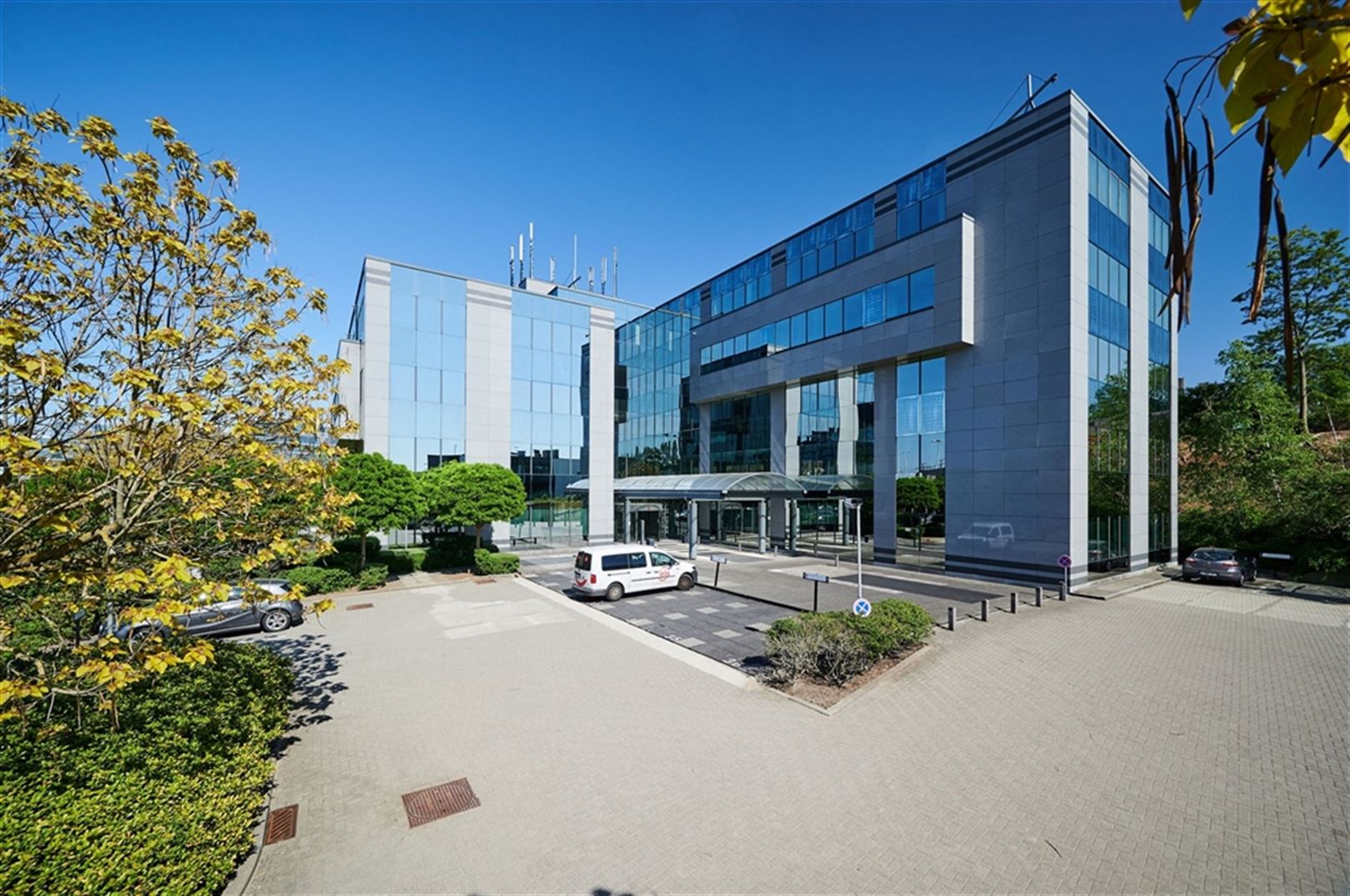 EAGLE HOUSE: kantoren te huur vanaf 300 m² foto 2